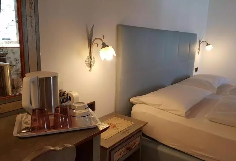 Hotelli Garnì Stella Alpina