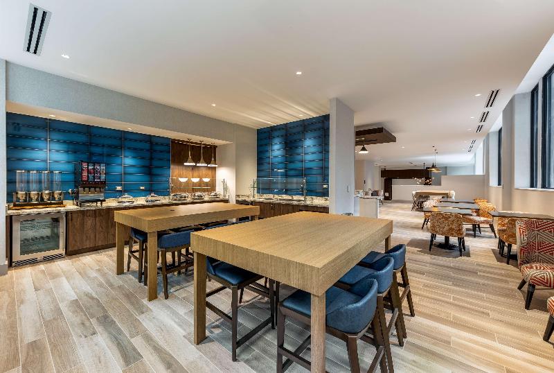 فندق Hilton Garden Inn Chicago Central Loop