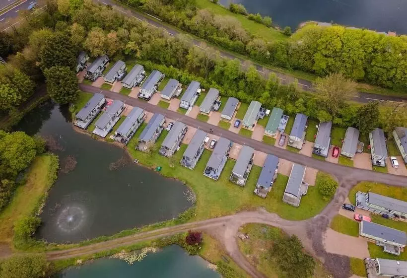 Inside No. 9 Retreat