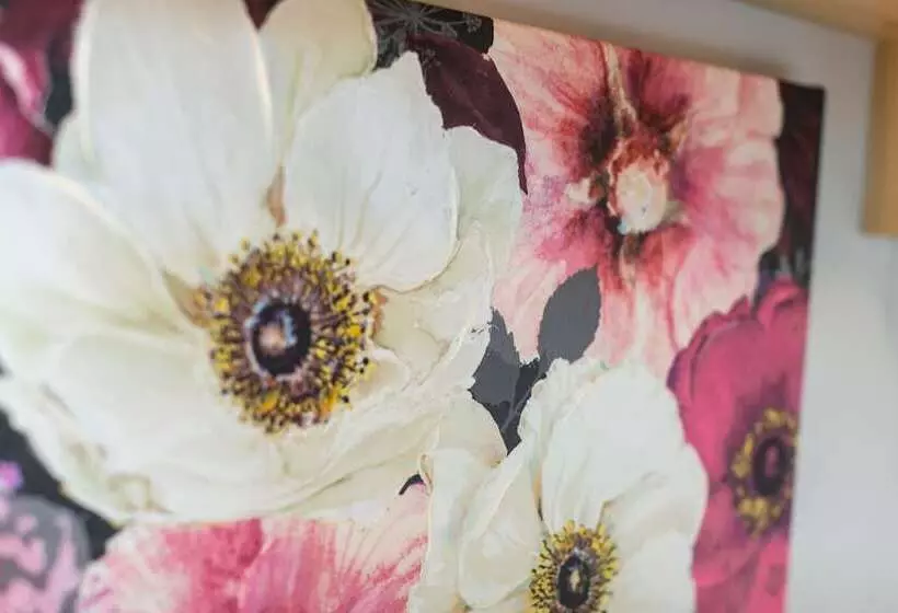 Inside No. 9 Retreat