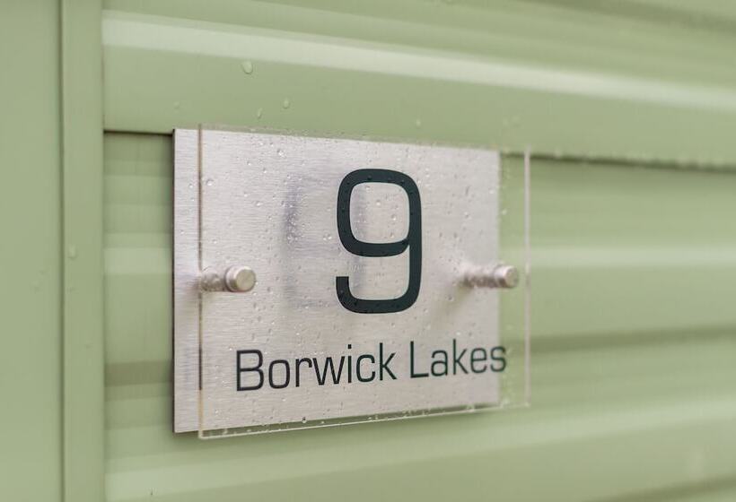 Inside No. 9 Retreat