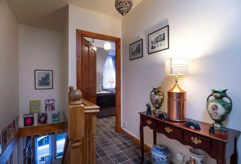 ペンション Fairfield Townhouse Guest House