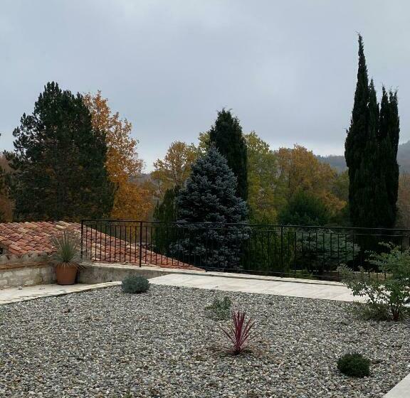 פנסיון Le Jardin Du Moustoulac