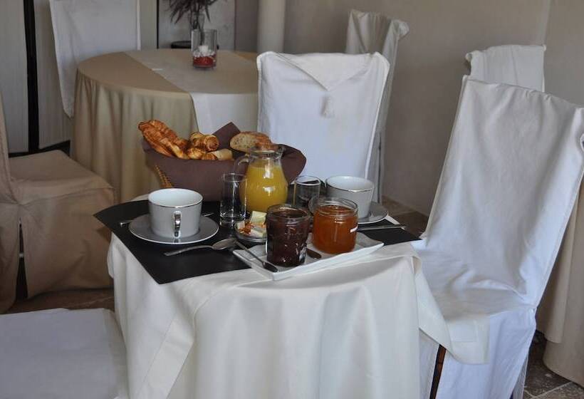 פנסיון Les Pigeonnes