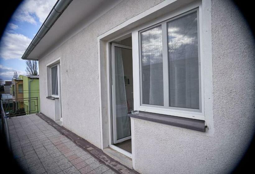 펜션 Penzión Senec