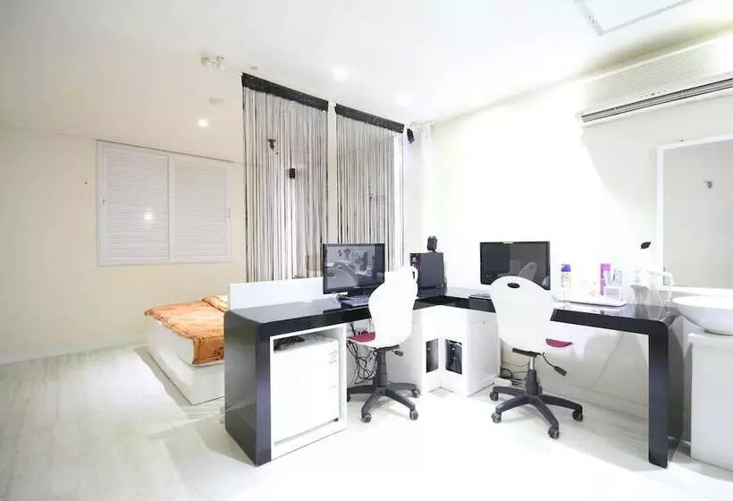 مُتل Changwon Sangnam Dong I