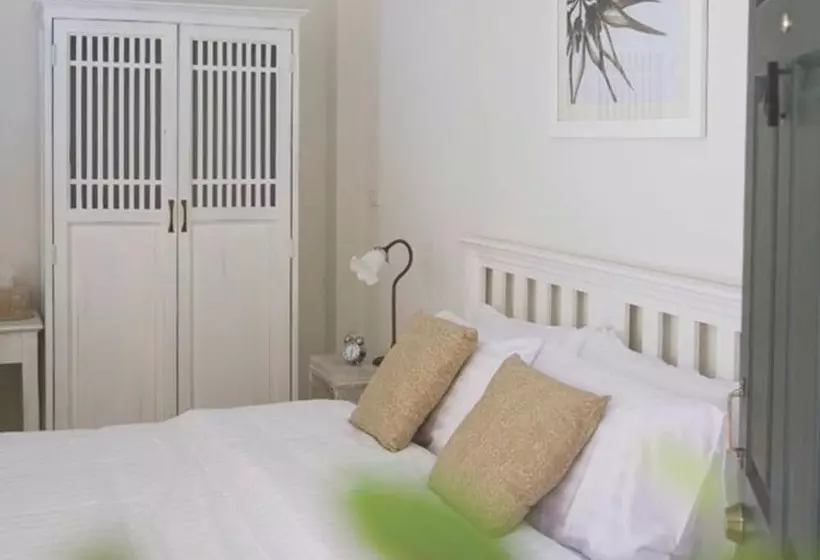 Baan Pra Nond B&b