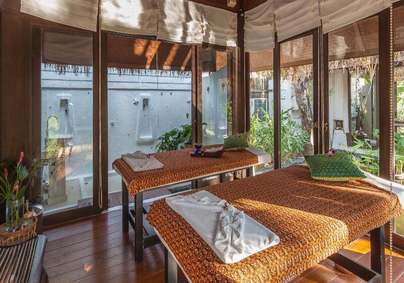 Dhevan Dara Resort & Spa Hua Hin Pool Villa