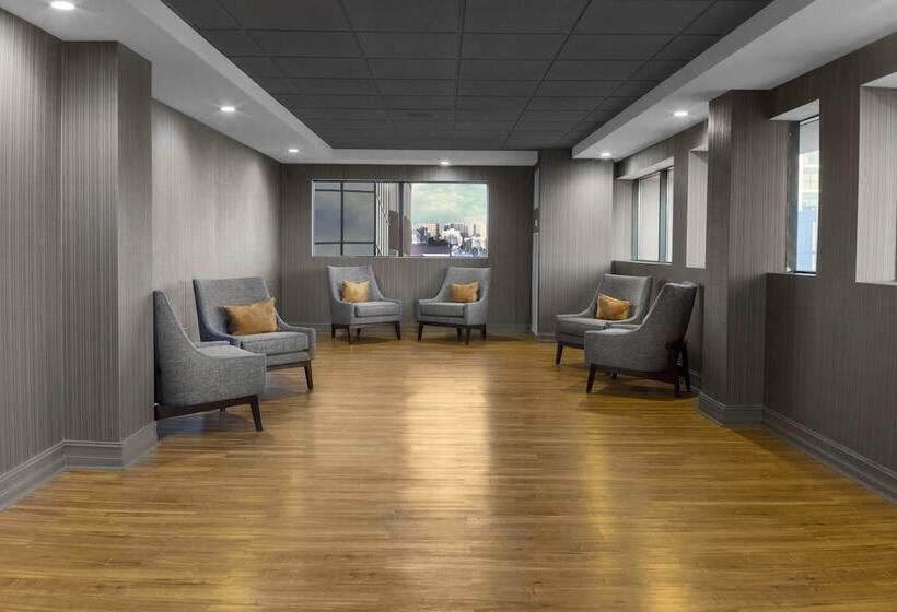 فندق Aloft Nashville West End