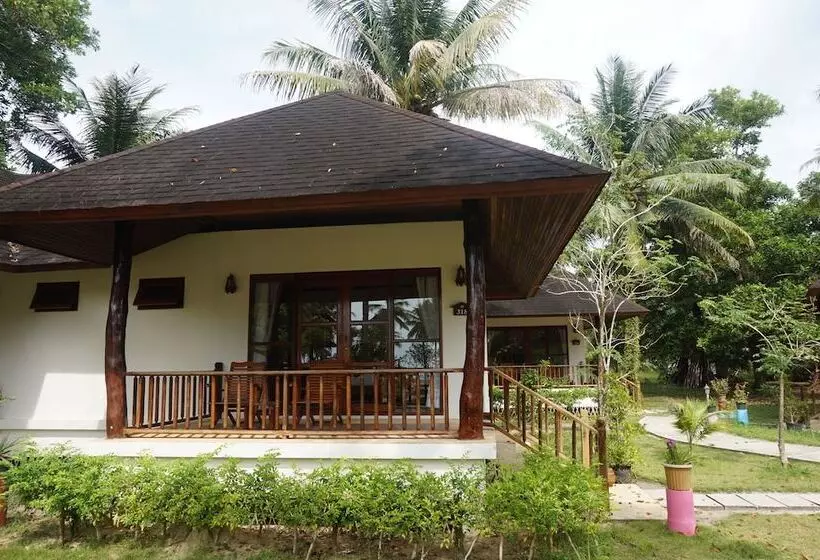 Отель Anandah Beach Resort