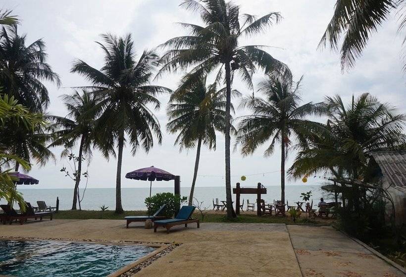 فندق Anandah Beach Resort