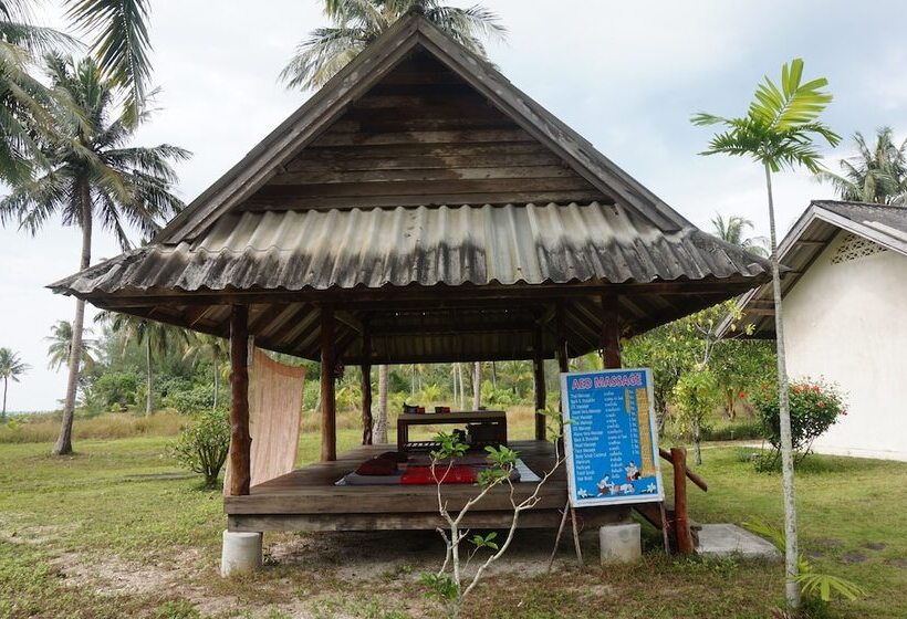 فندق Anandah Beach Resort