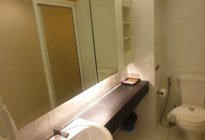 فندق Baron Beach