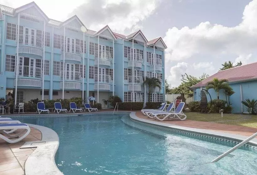 هتل Bay Gardens Marina Haven