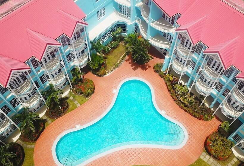 هتل Bay Gardens Marina Haven