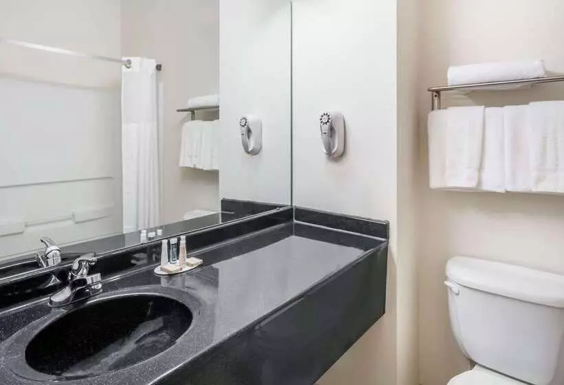 酒店 Baymont By Wyndham Indianapolis Northeast