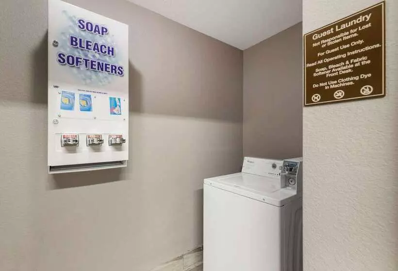 ホテル Comfort Inn & Suites Near Medical Center