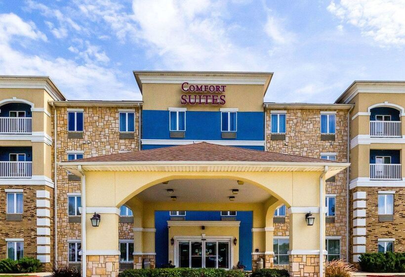 Отель Comfort Suites Central