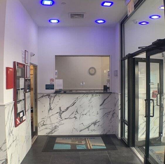 호텔 East New York Inn