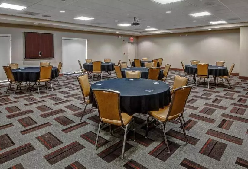 호텔 Four Points Memphis Southwind