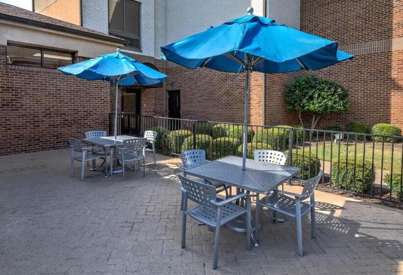 فندق Four Points Memphis Southwind