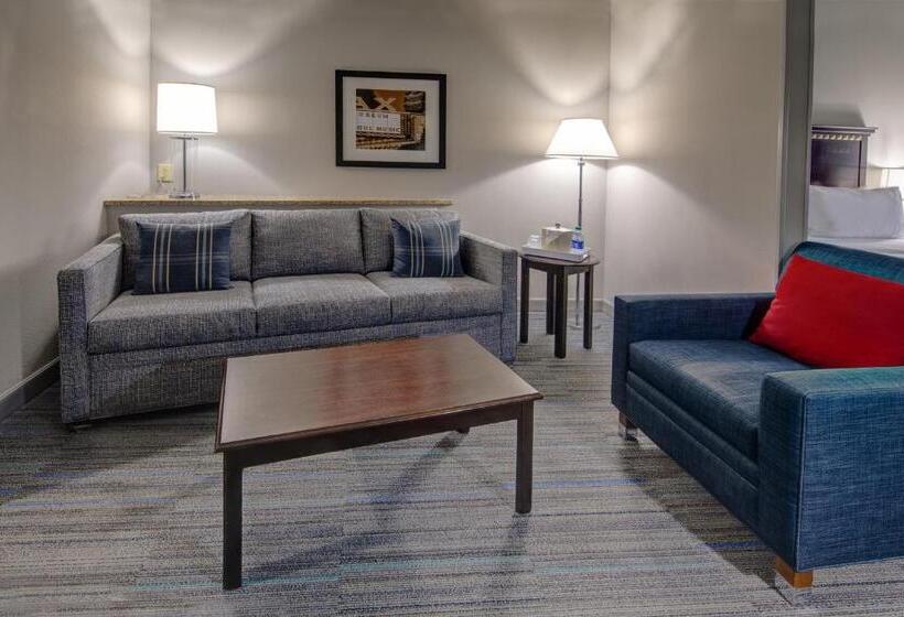 فندق Four Points Memphis Southwind