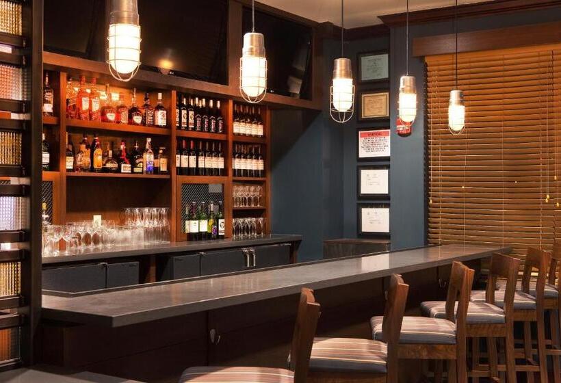 فندق Four Points Memphis Southwind