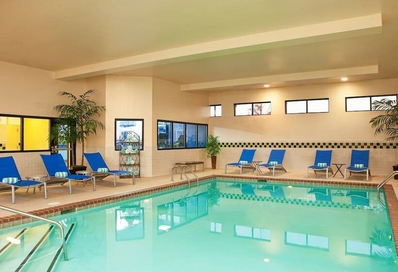 فندق Four Points Memphis Southwind