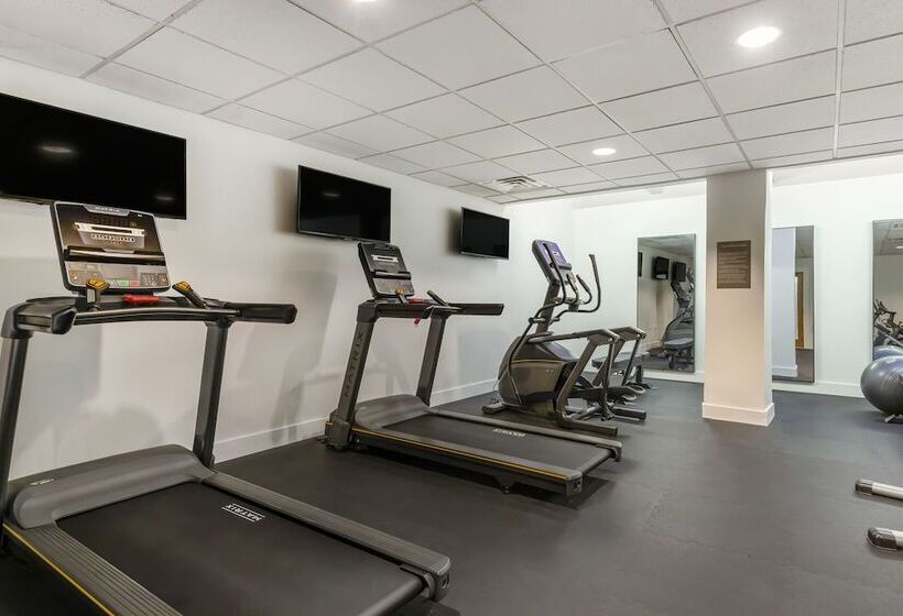 בית מלון כפרי Gibbs Downtown Riverwalk