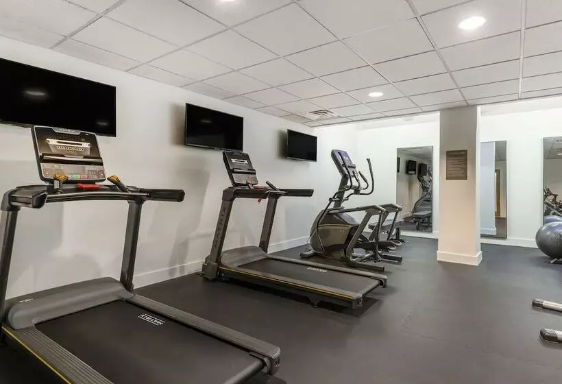 בית מלון כפרי Gibbs Downtown Riverwalk