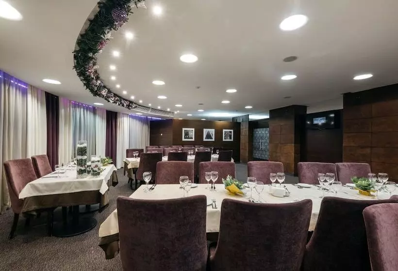 Grand Avenue By Usta Hotels