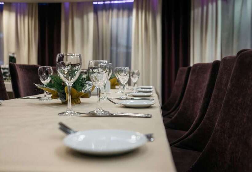 Grand Avenue By Usta Hotels