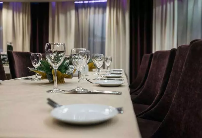 Grand Avenue By Usta Hotels