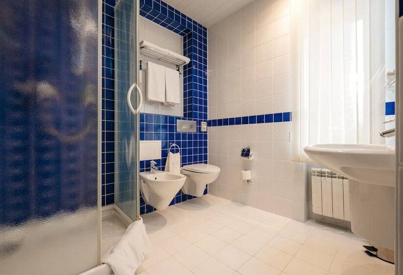 Grand Avenue By Usta Hotels