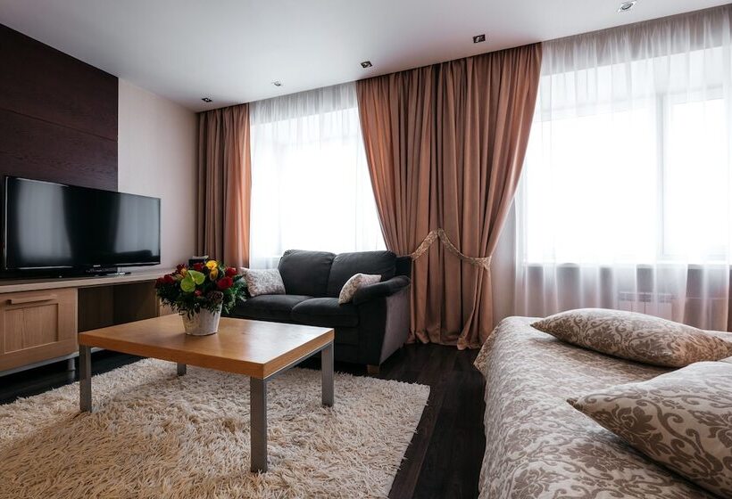 Grand Avenue By Usta Hotels