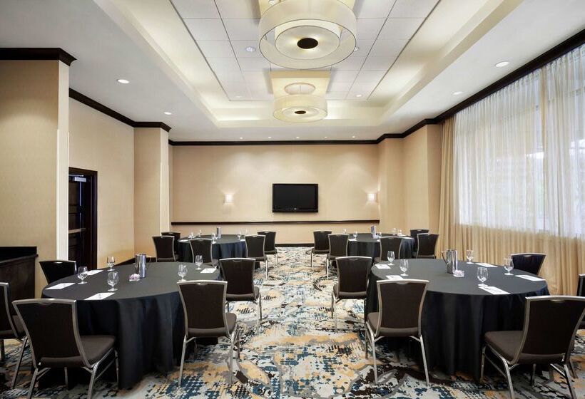 בית מלון כפרי Hilton Garden Inn Atlanta Downtown