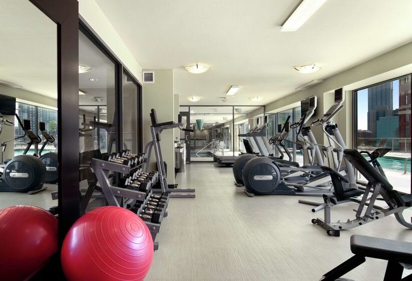 בית מלון כפרי Hilton Garden Inn Atlanta Downtown