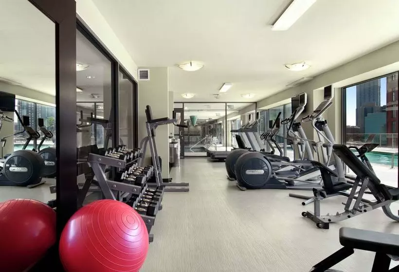 בית מלון כפרי Hilton Garden Inn Atlanta Downtown