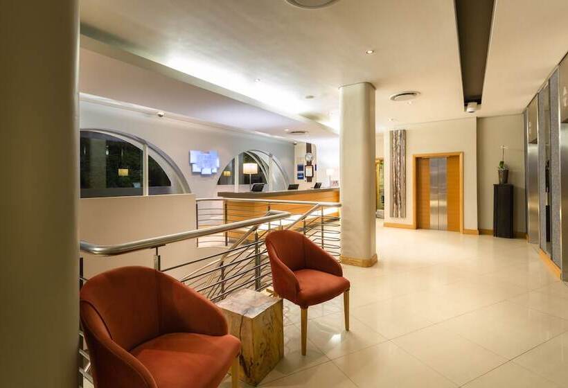 בית מלון כפרי Holiday Inn Express Cape Town City Centre, An Ihg