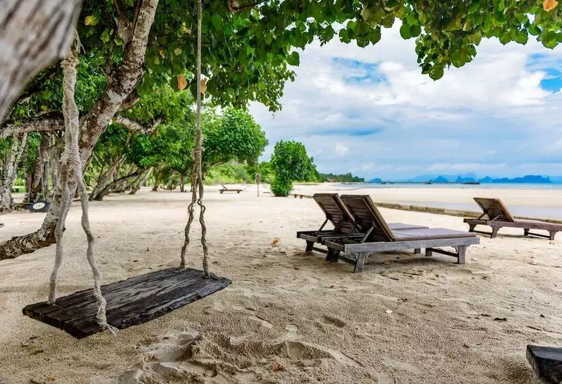 Отель Koh Yao Yai Village