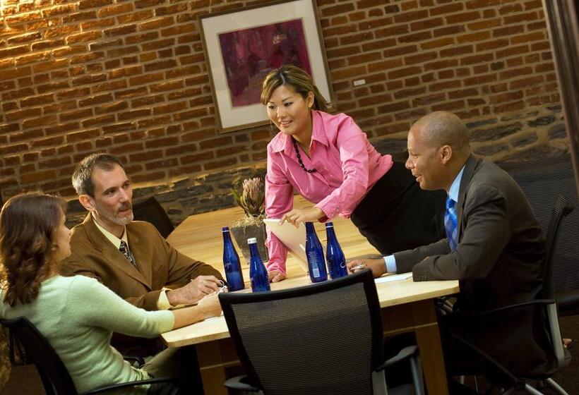 فندق Lancaster Arts