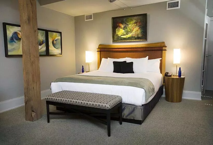 هتل Lancaster Arts