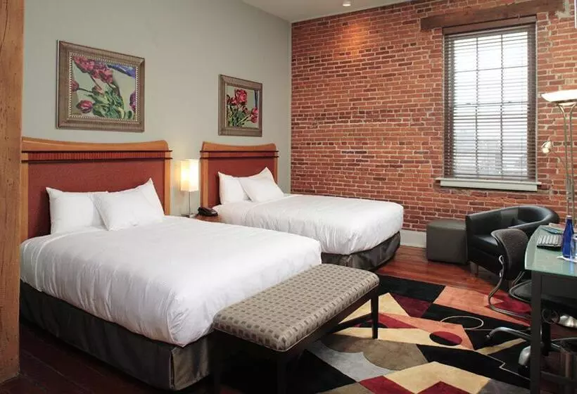 هتل Lancaster Arts