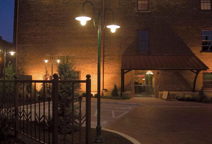 فندق Lancaster Arts