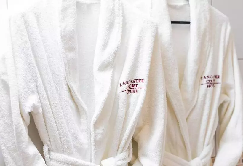 호텔 Lancaster Court