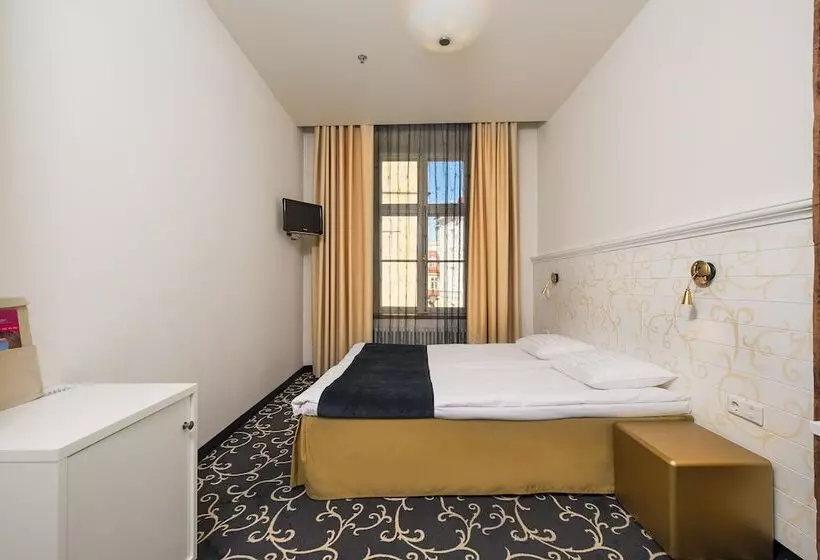 هتل Meriton Old Town Garden