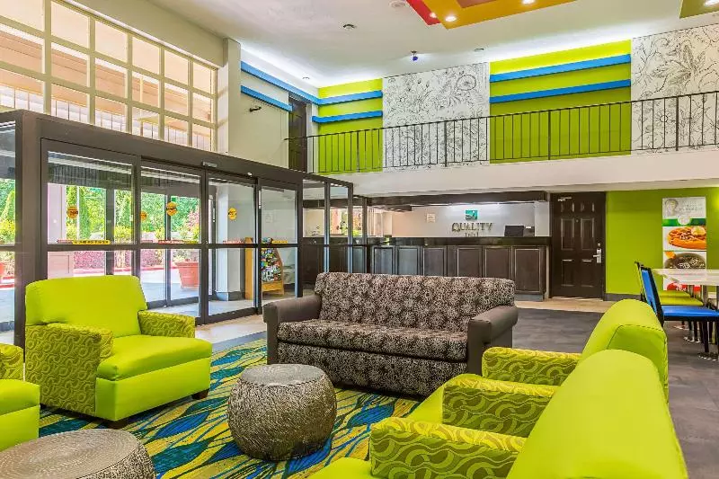 Otel Quality Inn Atlanta Northeast I85