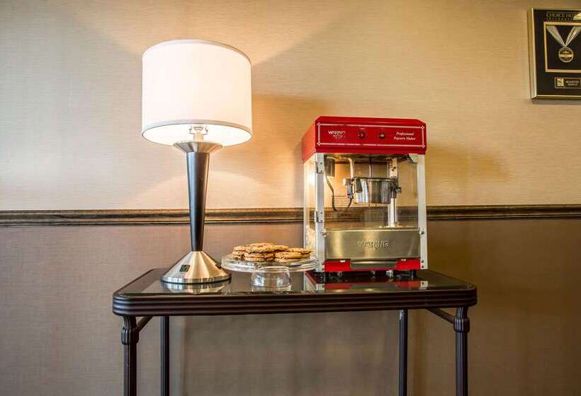 فندق Quality Inn Elgin I90