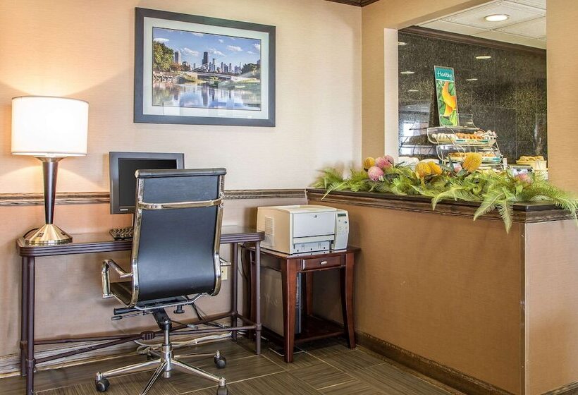 فندق Quality Inn Elgin I90