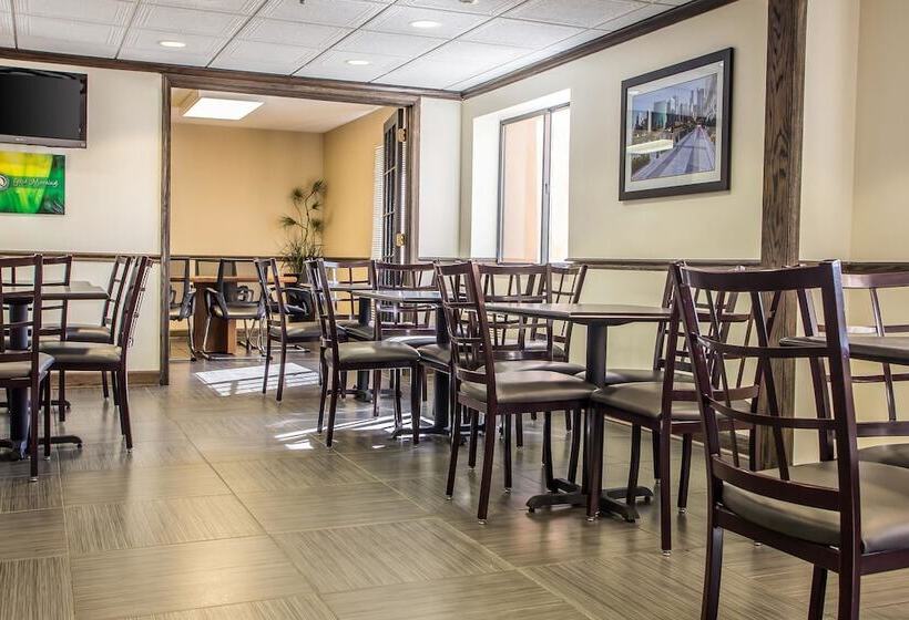 فندق Quality Inn Elgin I90